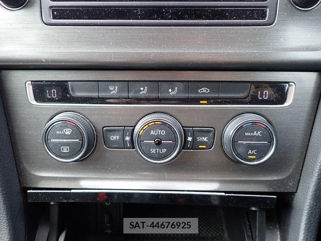 VolksWagen GOLF 2013-09 8882952-16