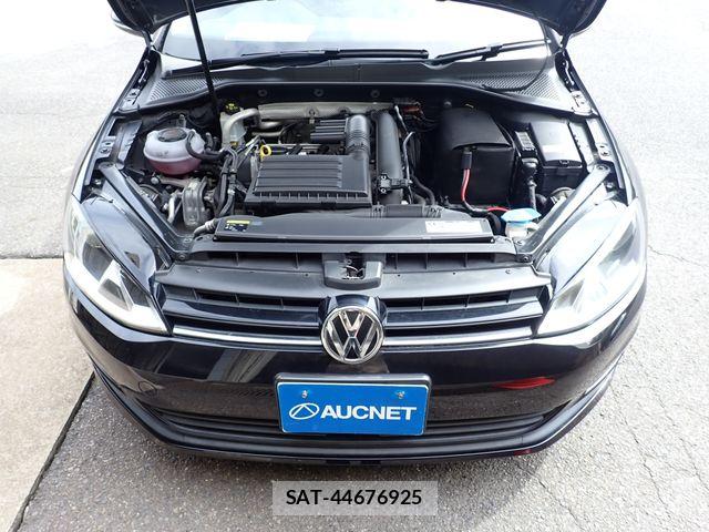VolksWagen GOLF 2013-09 8882952-25