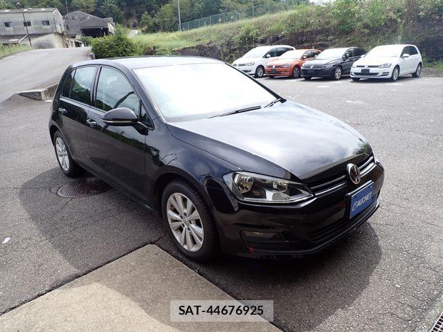 VolksWagen GOLF 2013-09 8882952-3