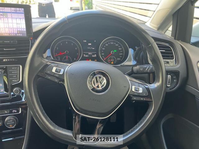 VolksWagen GOLF 2013-11 8882959-11