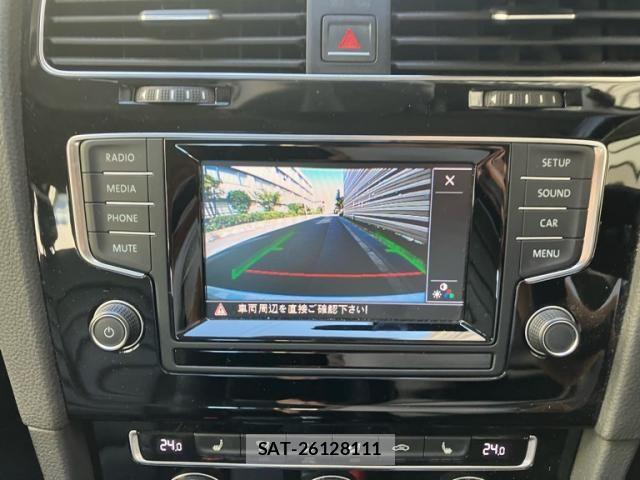 VolksWagen GOLF 2013-11 8882959-16