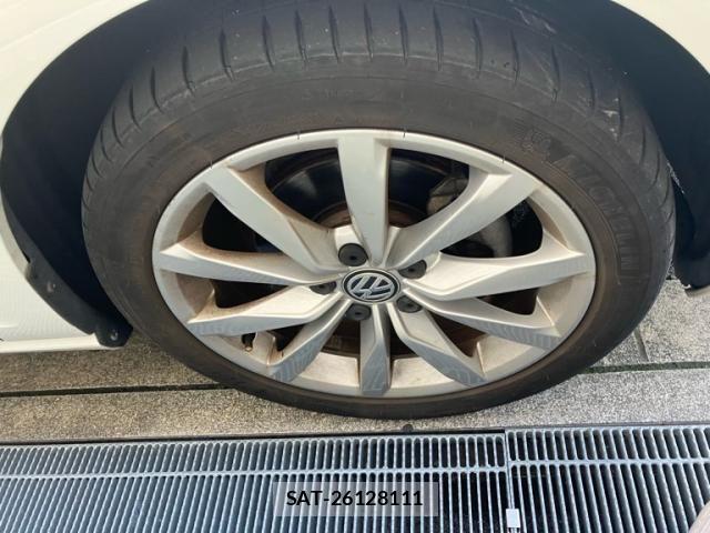 VolksWagen GOLF 2013-11 8882959-4