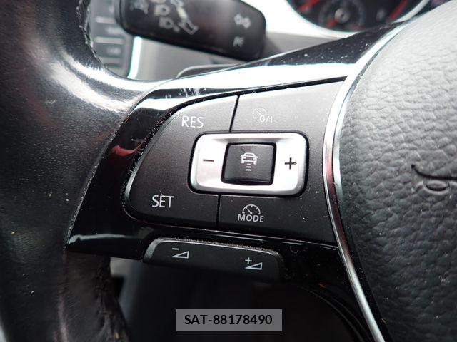 VolksWagen GOLF 2015-09 8882953-17