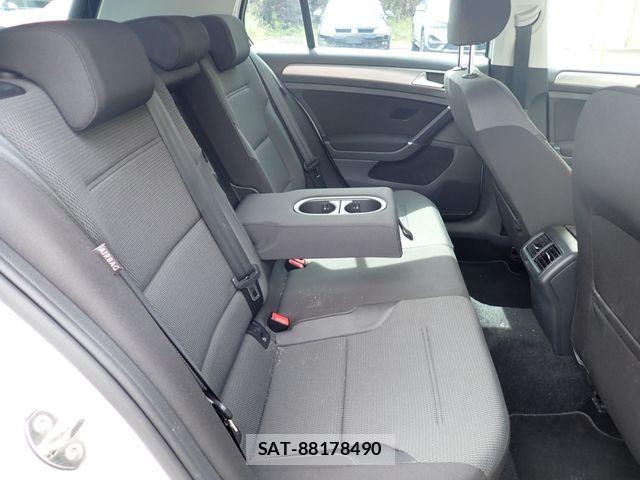 VolksWagen GOLF 2015-09 8882953-19