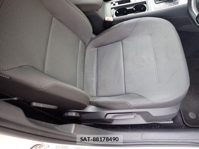VolksWagen GOLF 2015-09 8882953-20