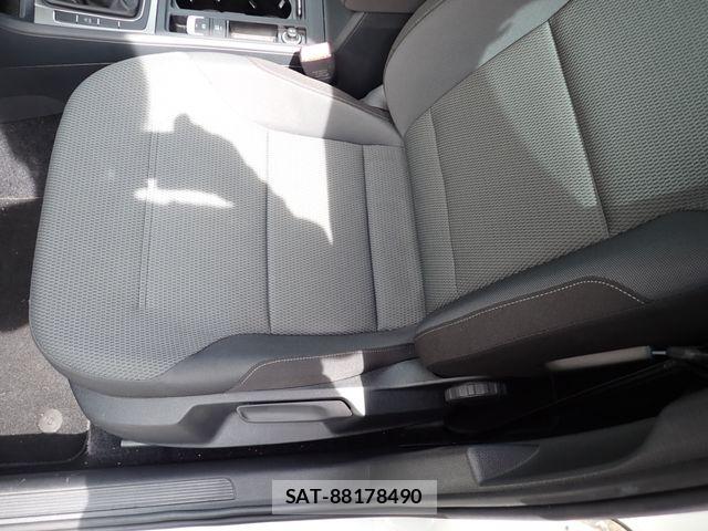 VolksWagen GOLF 2015-09 8882953-21