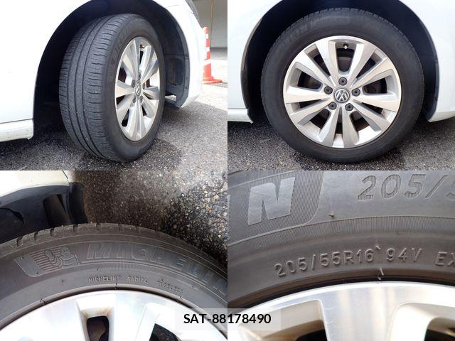 VolksWagen GOLF 2015-09 8882953-25