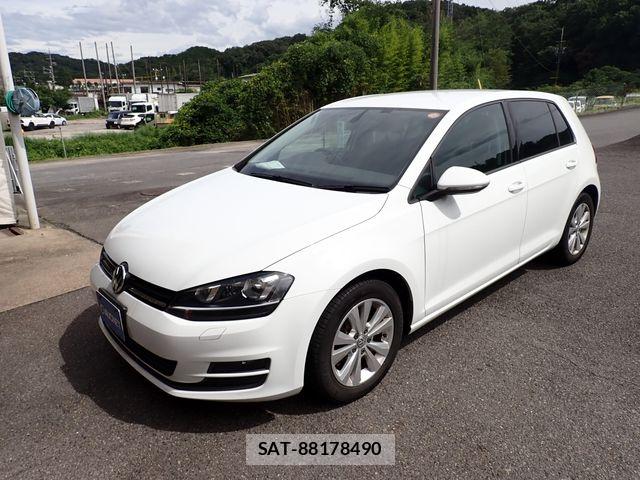 VolksWagen GOLF 2015-09 8882953-5