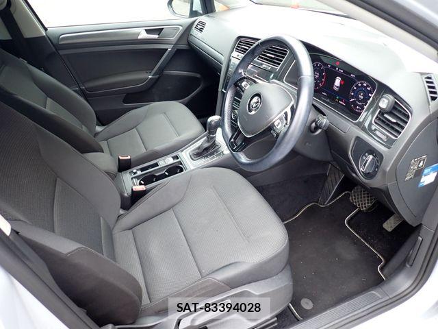 VolksWagen GOLF 2019-03 8882954-1