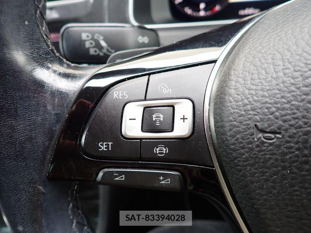 VolksWagen GOLF 2019-03 8882954-19