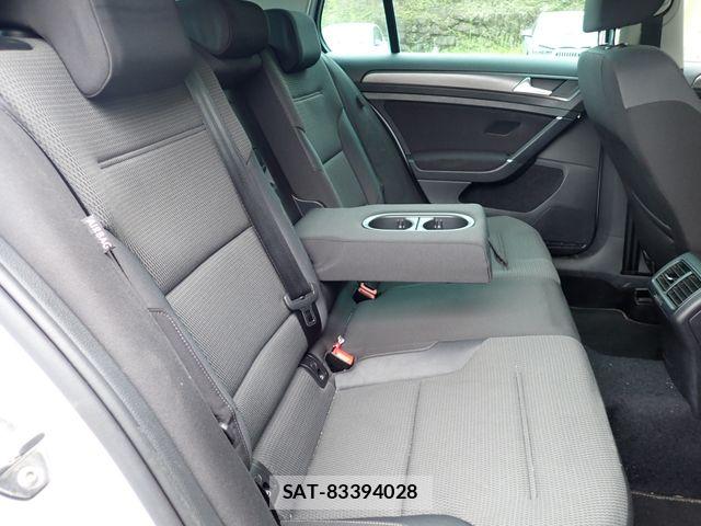 VolksWagen GOLF 2019-03 8882954-21