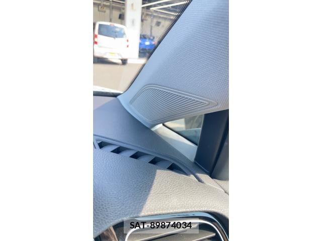 VolksWagen GOLF 2020-02 8882958-24