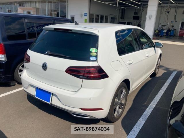 VolksWagen GOLF 2020-02 8882958-7