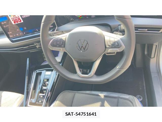 VolksWagen GOLF 2025-07 8884603-11