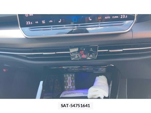 VolksWagen GOLF 2025-07 8884603-14
