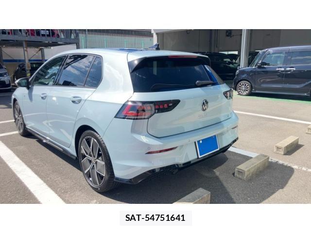 VolksWagen GOLF 2025-07 8884603-6
