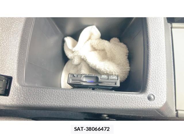 VolksWagen GOLF 2013-11 8884606-26