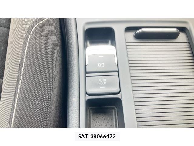VolksWagen GOLF 2013-11 8884606-28