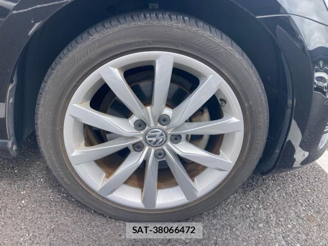 VolksWagen GOLF 2013-11 8884606-4