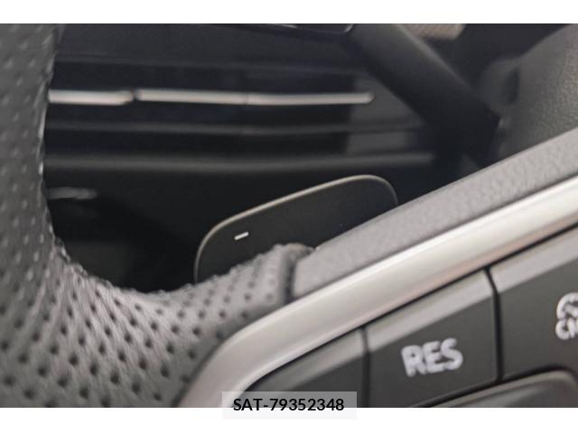 VolksWagen GOLF 2026-05 8884602-23