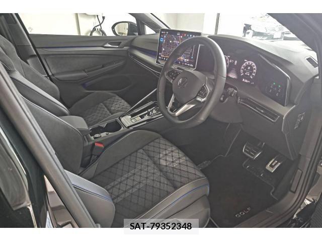 VolksWagen GOLF 2026-05 8884602-27