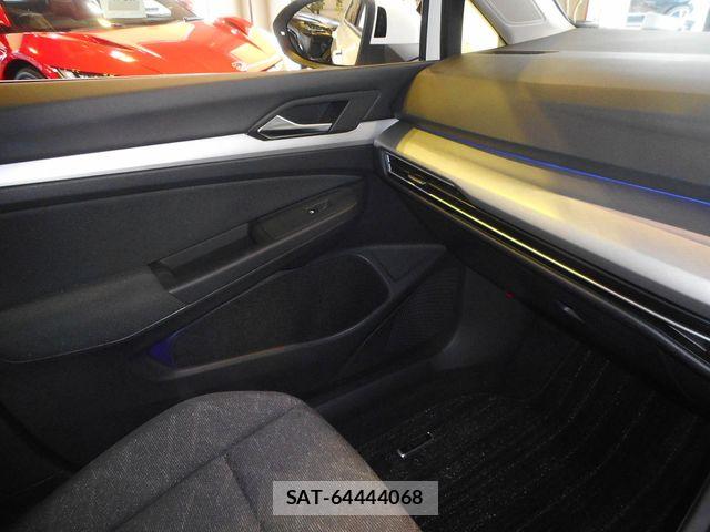 VolksWagen GOLF 2021-11 8884604-18
