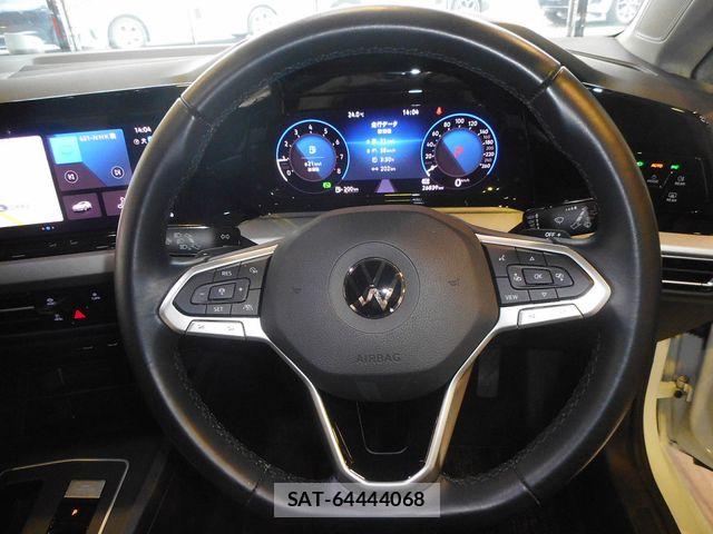 VolksWagen GOLF 2021-11 8884604-20