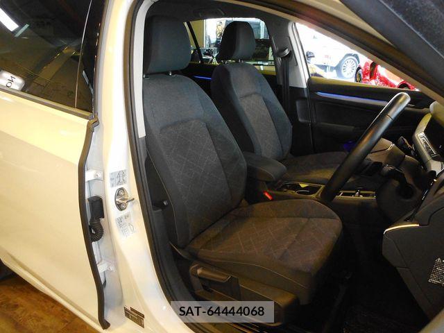 VolksWagen GOLF 2021-11 8884604-25