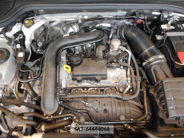 VolksWagen GOLF 2021-11 8884604-29