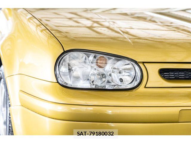 VolksWagen GOLF 2004-11 7503710-19