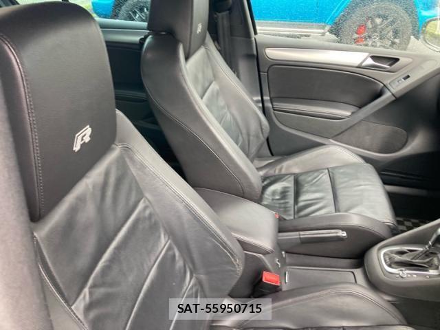 VolksWagen GOLF 2010-12 7563081-11