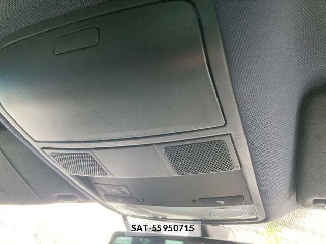 VolksWagen GOLF 2010-12 7563081-25