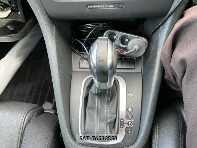 VolksWagen GOLF 2011-06 8039162-20