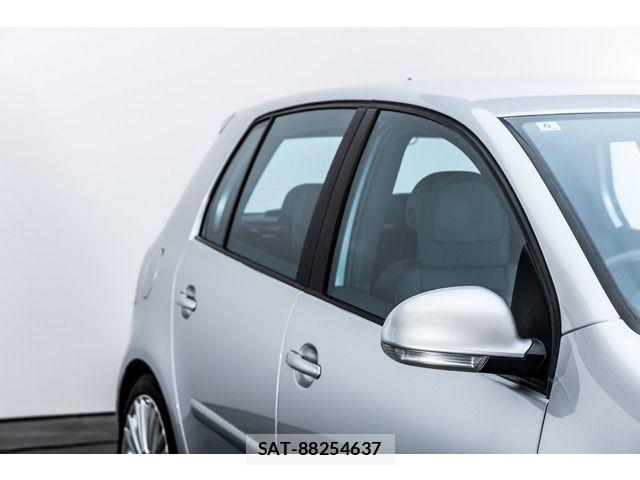 VolksWagen GOLF 2006-06 8372376-14