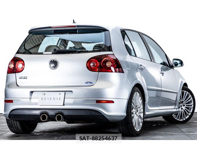 VolksWagen GOLF 2006-06 8372376-2