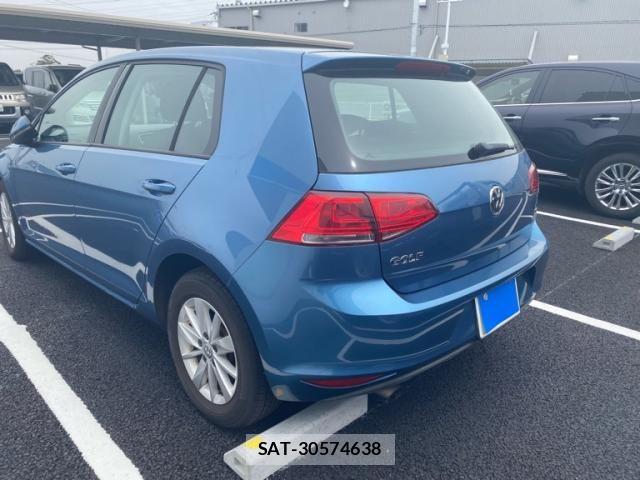 VolksWagen GOLF 2013-07 6615684-2