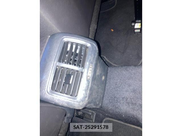 VolksWagen GOLF 2016-06 6915342-20