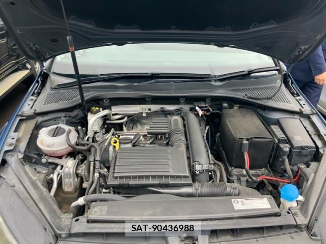 VolksWagen GOLF 2015-06 7227090-16