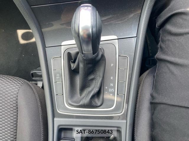 VolksWagen GOLF 2017-12 7252835-18