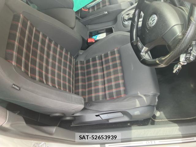 VolksWagen GOLF 2009-05 7331174-11