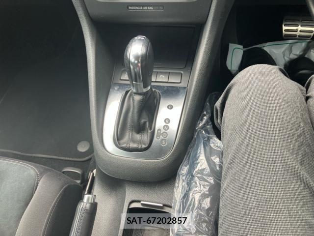 VolksWagen GOLF 2012-12 7331176-18