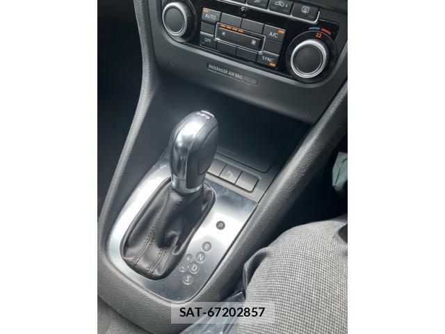 VolksWagen GOLF 2012-12 7331176-21