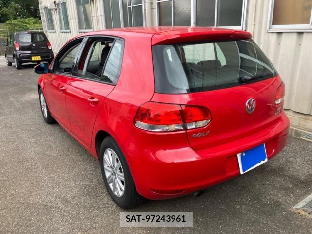 VolksWagen GOLF 2012-12 7360465-2