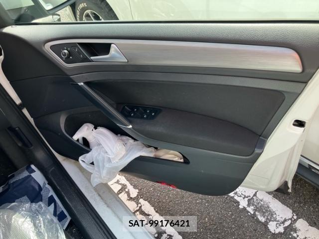 VolksWagen GOLF 2014-06 7394844-14