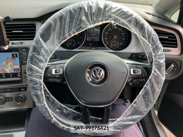 VolksWagen GOLF 2014-06 7394844-17