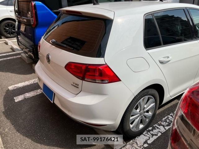 VolksWagen GOLF 2014-06 7394844-3
