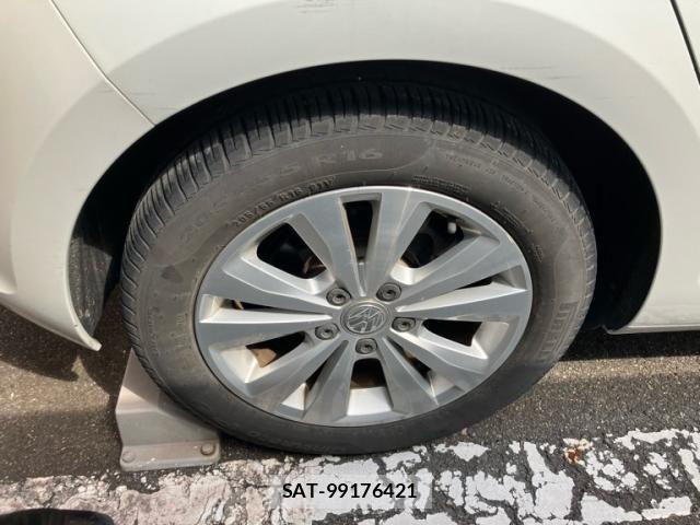 VolksWagen GOLF 2014-06 7394844-6