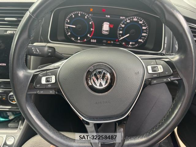 VolksWagen GOLF 2020-06 7394843-6