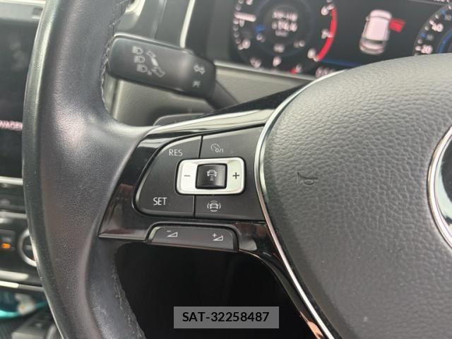 VolksWagen GOLF 2020-06 7394843-7