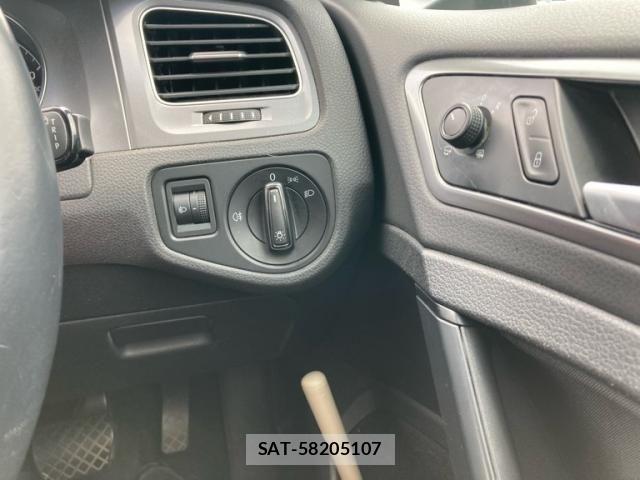 VolksWagen GOLF 2014-01 7394845-14